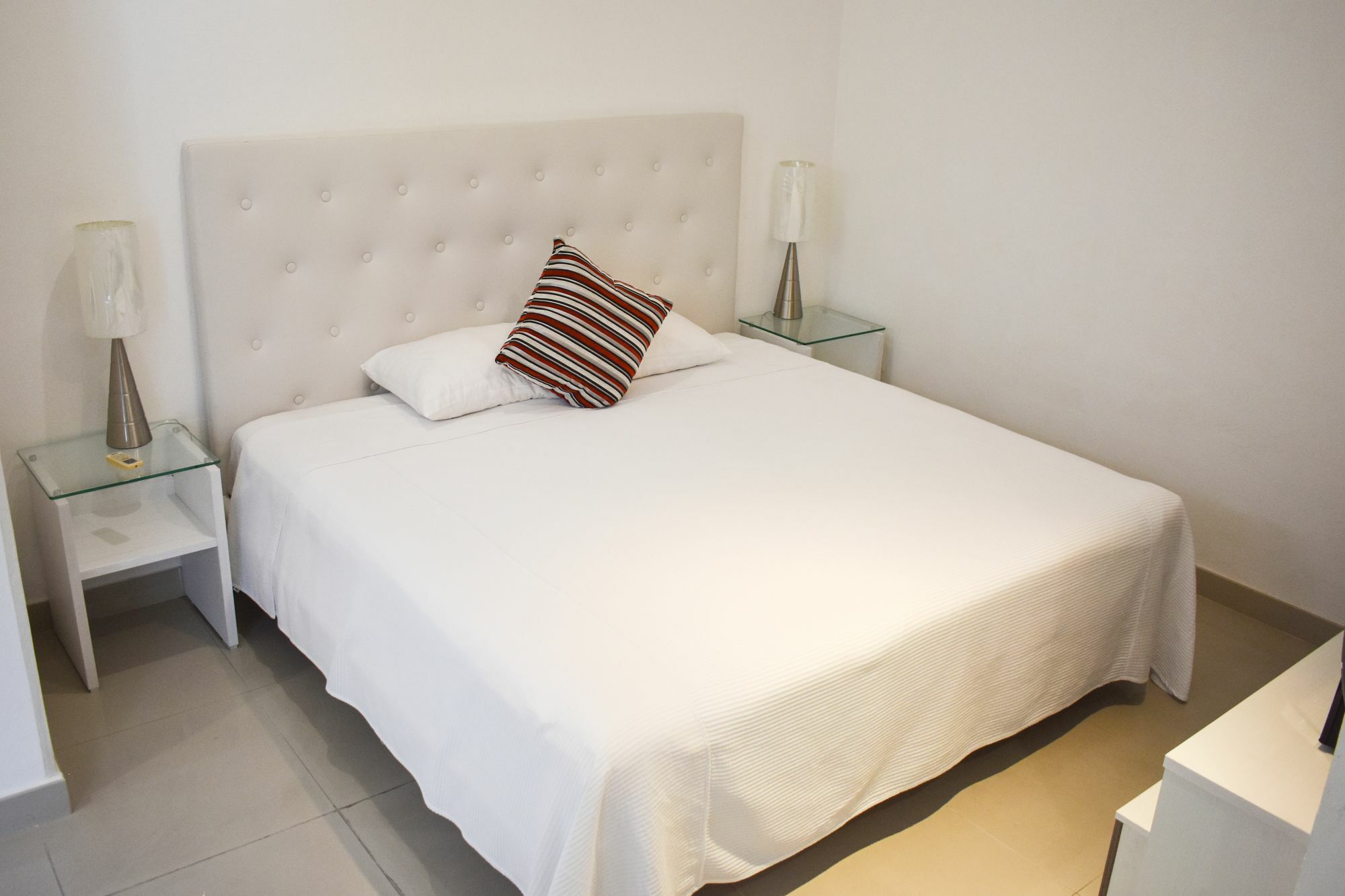 Barcelona Tower By Koox Luxury Collection Aparthotel Cancun Exterior photo